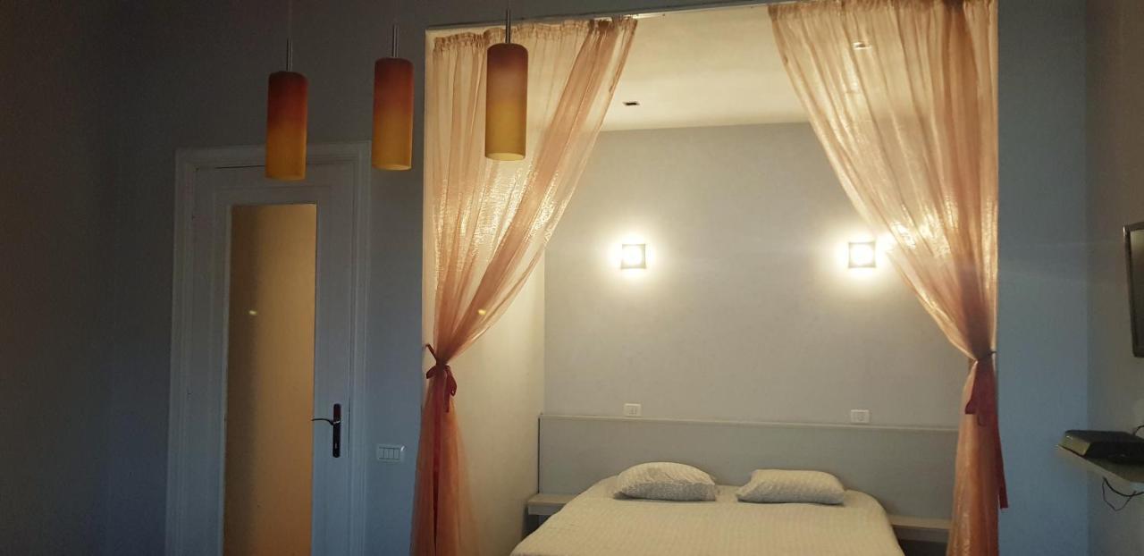 Hospitality Centrum - Nicolae Iorga Bucureşti Cameră foto